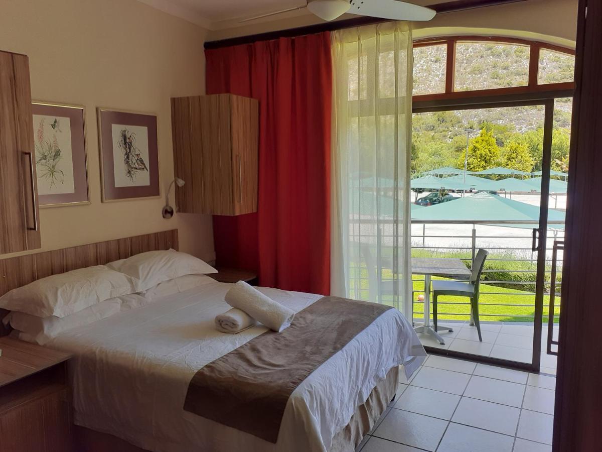 Avalon Springs Resort Montagu Extérieur photo